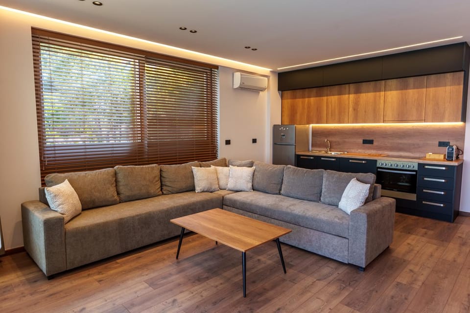 Frontline sea view apartment Apartment in Sarandë