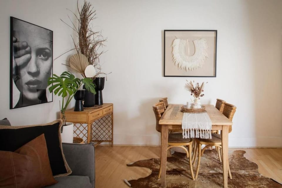 Modern 2BR Boho Apt - One Block From The Beach Apartment in Sydney