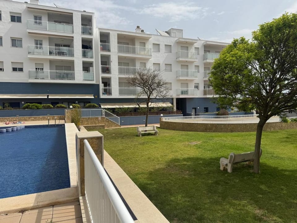 Planta Baja con piscina , wifi y parking Apartment in Montsià