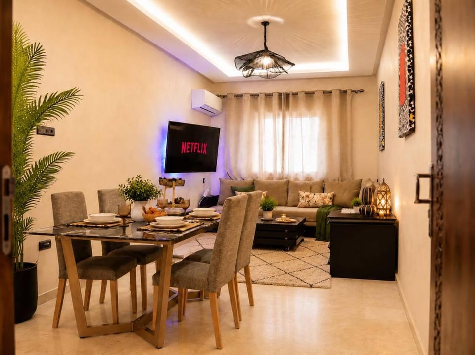 Appartement Luxe avec Piscine & Parking - Guéliz Apartment in Marrakesh
