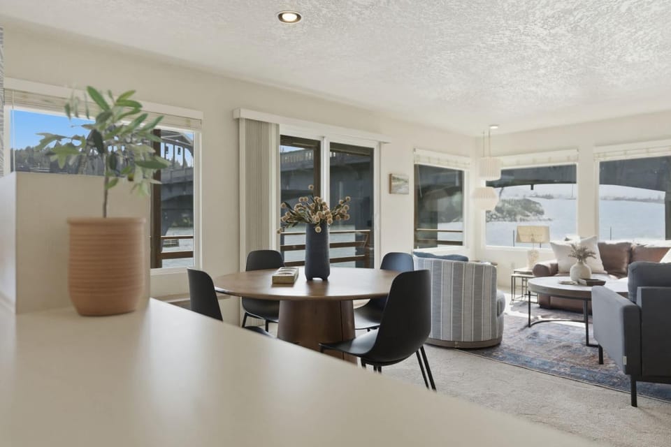 Incredible Riverfront Oasis with Wraparound Deck & Cozy Interior Apartment in Oregon