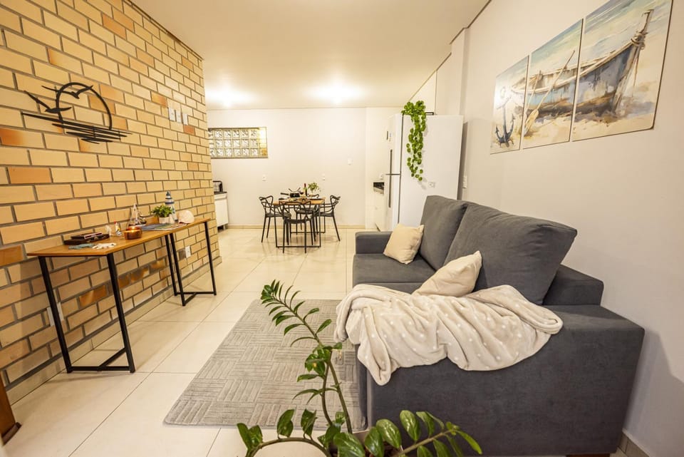 Apartamento para Casais com Café de Cortesia, Aquecedor no Quarto, Netflix e Prime Video, Kit Fondue e Praia Próxima Apartment in Imbituba