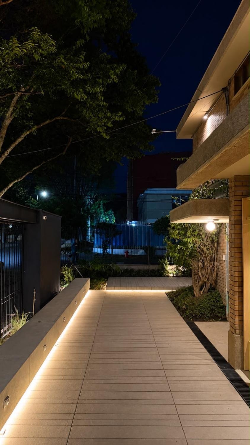 Property building, Restaurant/places to eat, Night, Garden, Garden, Balcony/Terrace, Garden view