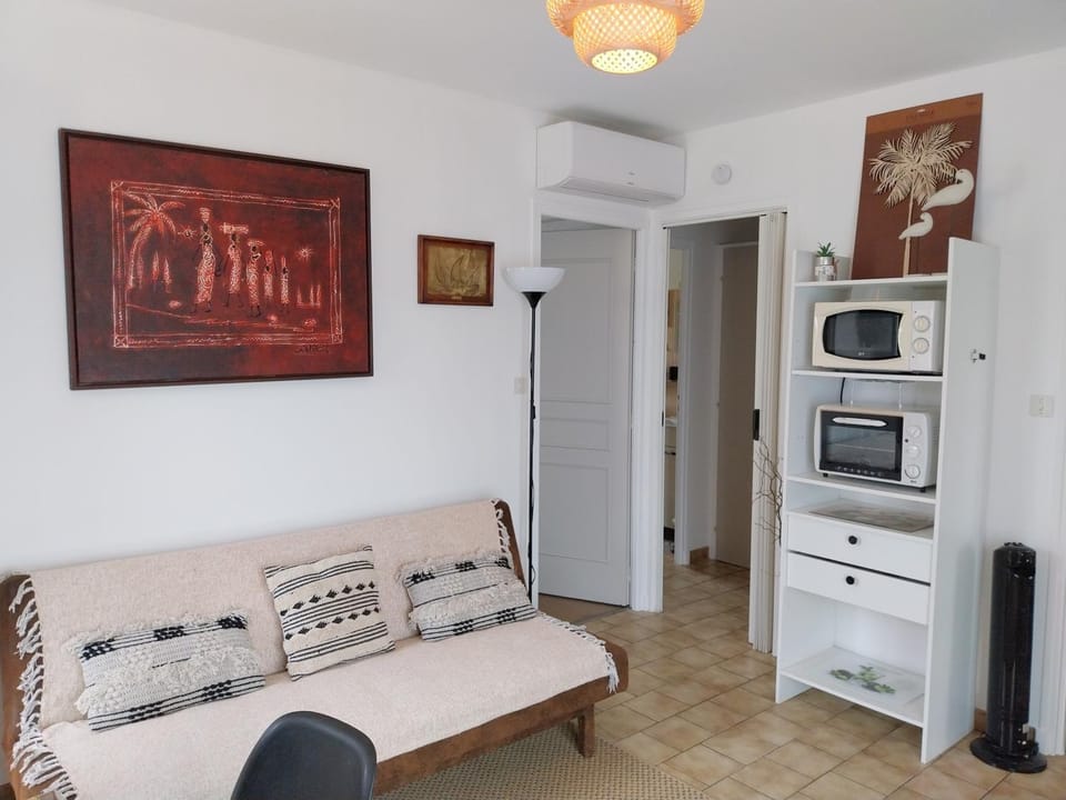 Property building, Living room