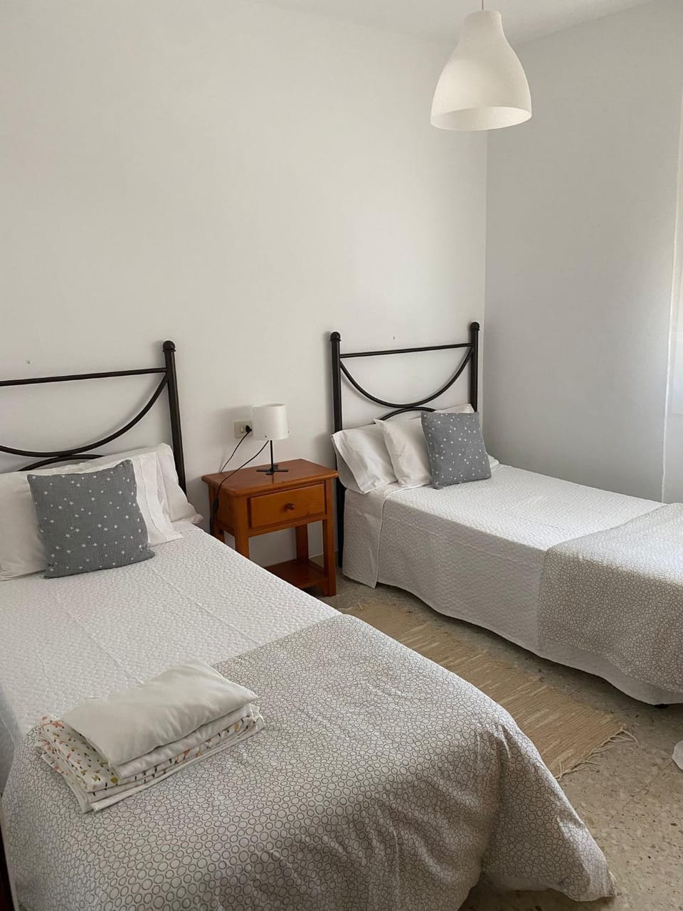 Apartamentos Elvira a 50 metros de la playa de Caneliñas, situado en la segunda planta Apartment in Portonovo