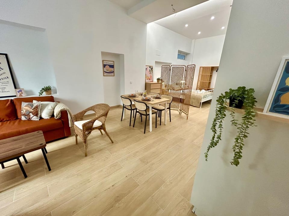 GATU Estudios en Playa Victoria Apartment in Cadiz