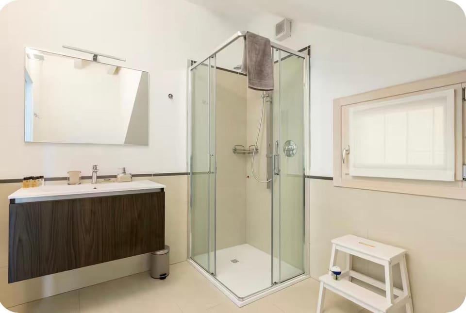 Casa della Regina Lake Suite Apartment in Sirmione