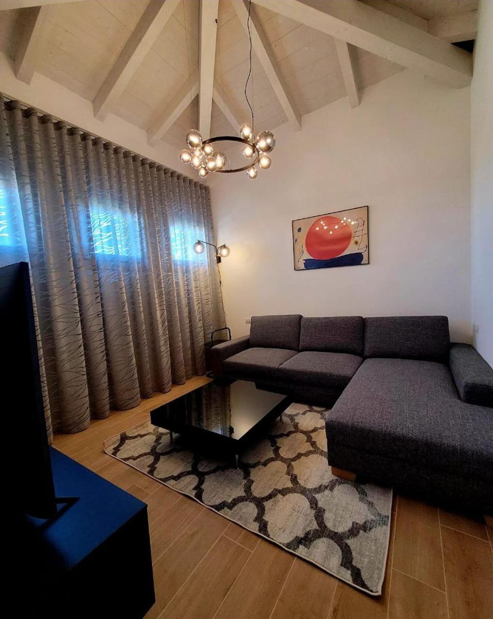 Casa della Regina Lake Suite Apartment in Sirmione