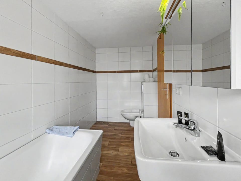 Bathroom, Bath