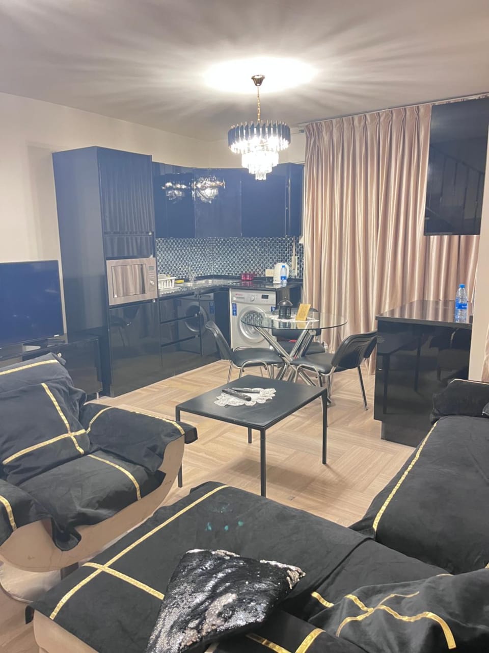 شقق عبدون المميزة Apartment in Africa