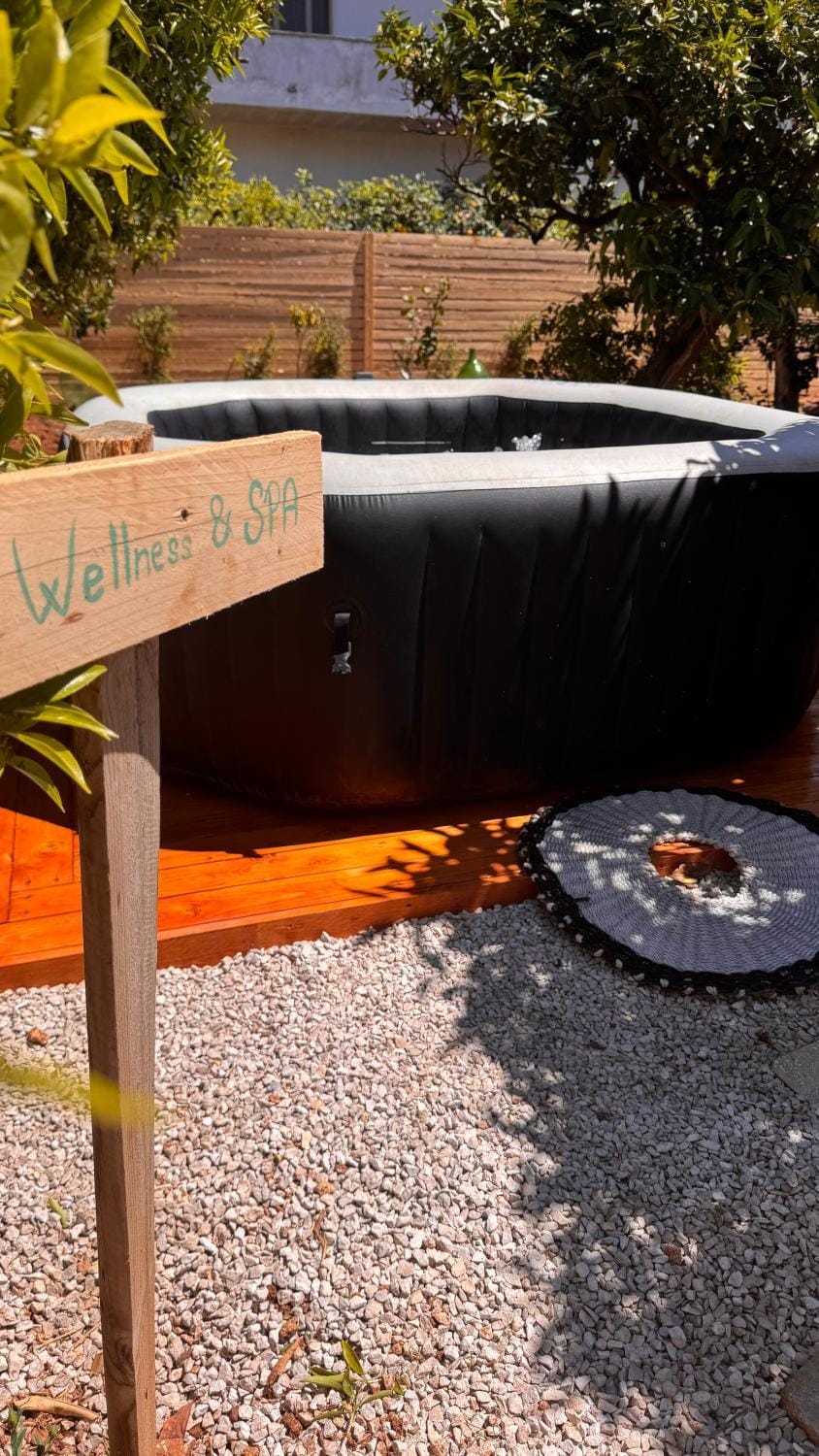 Hot Tub, Spa and wellness centre/facilities