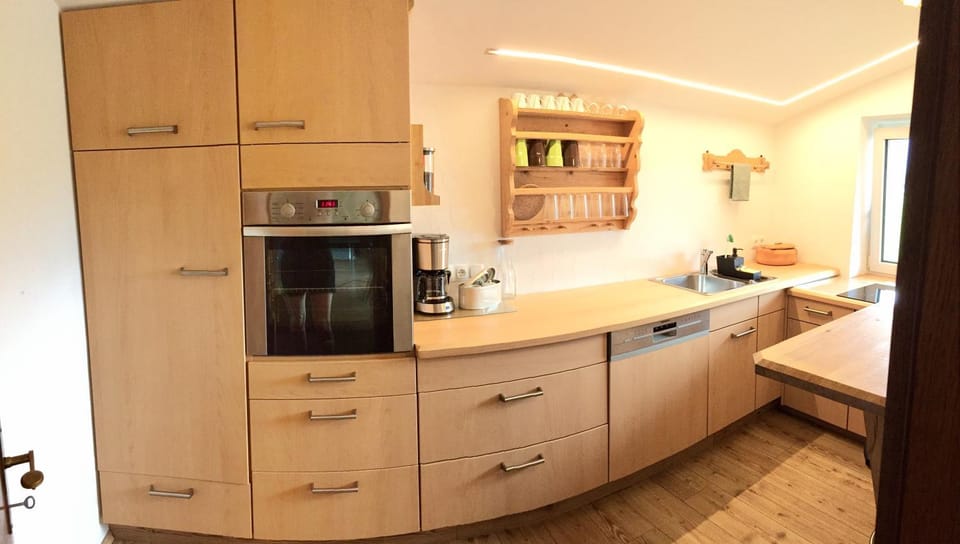 Coffee/tea facilities, Communal kitchen