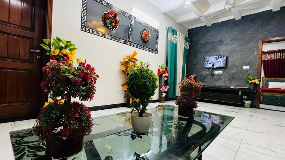Sky BnB Stay G-9 islamabad Bed and Breakfast in Islamabad