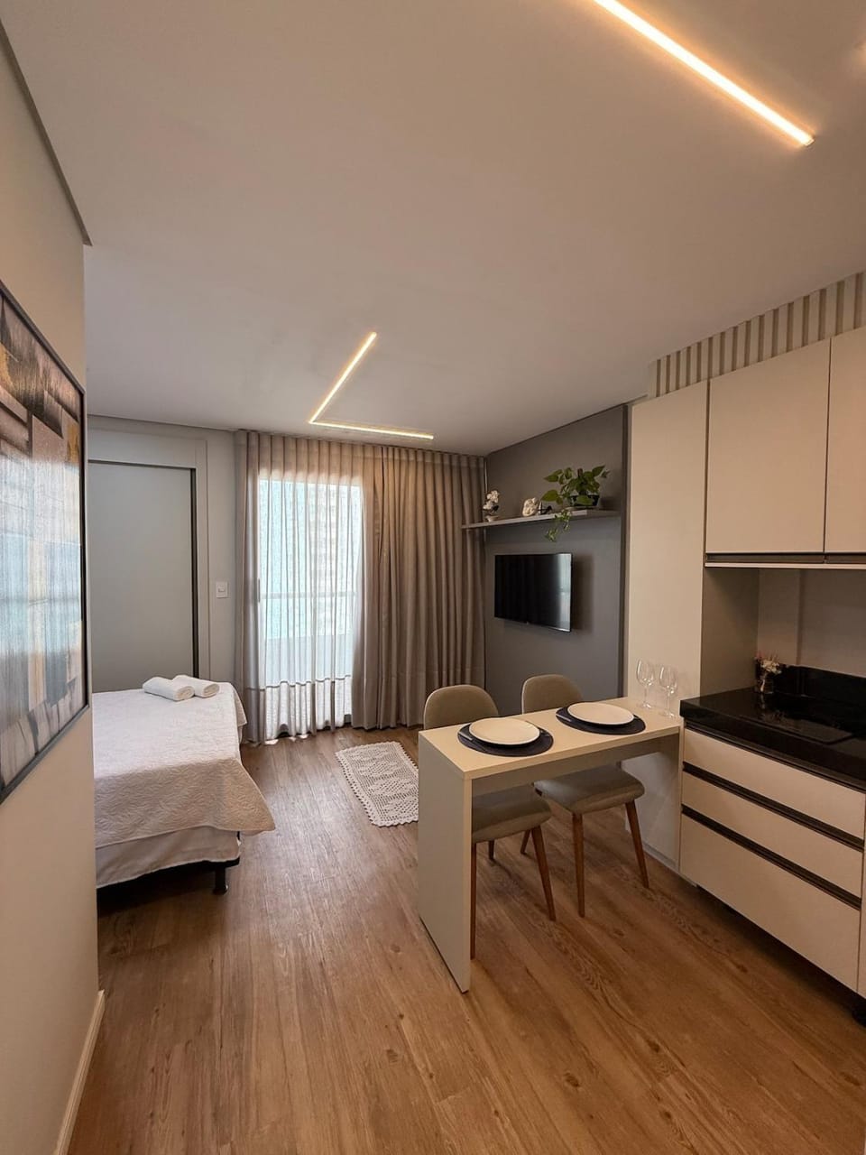 Studios Sublime - Elevador e Piscina und 01 Apartment in State of Mato Grosso, Brazil