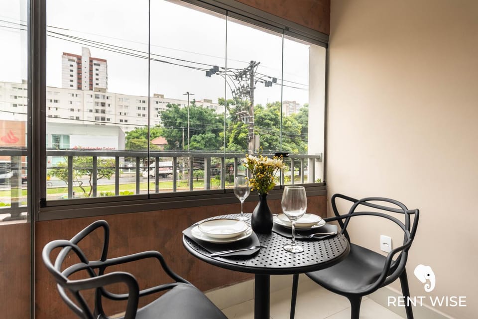 View (from property/room), Balcony/Terrace, Dining area