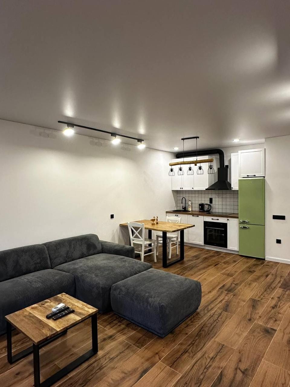 Kitchen or kitchenette, Living room, Dining area, oven, stove