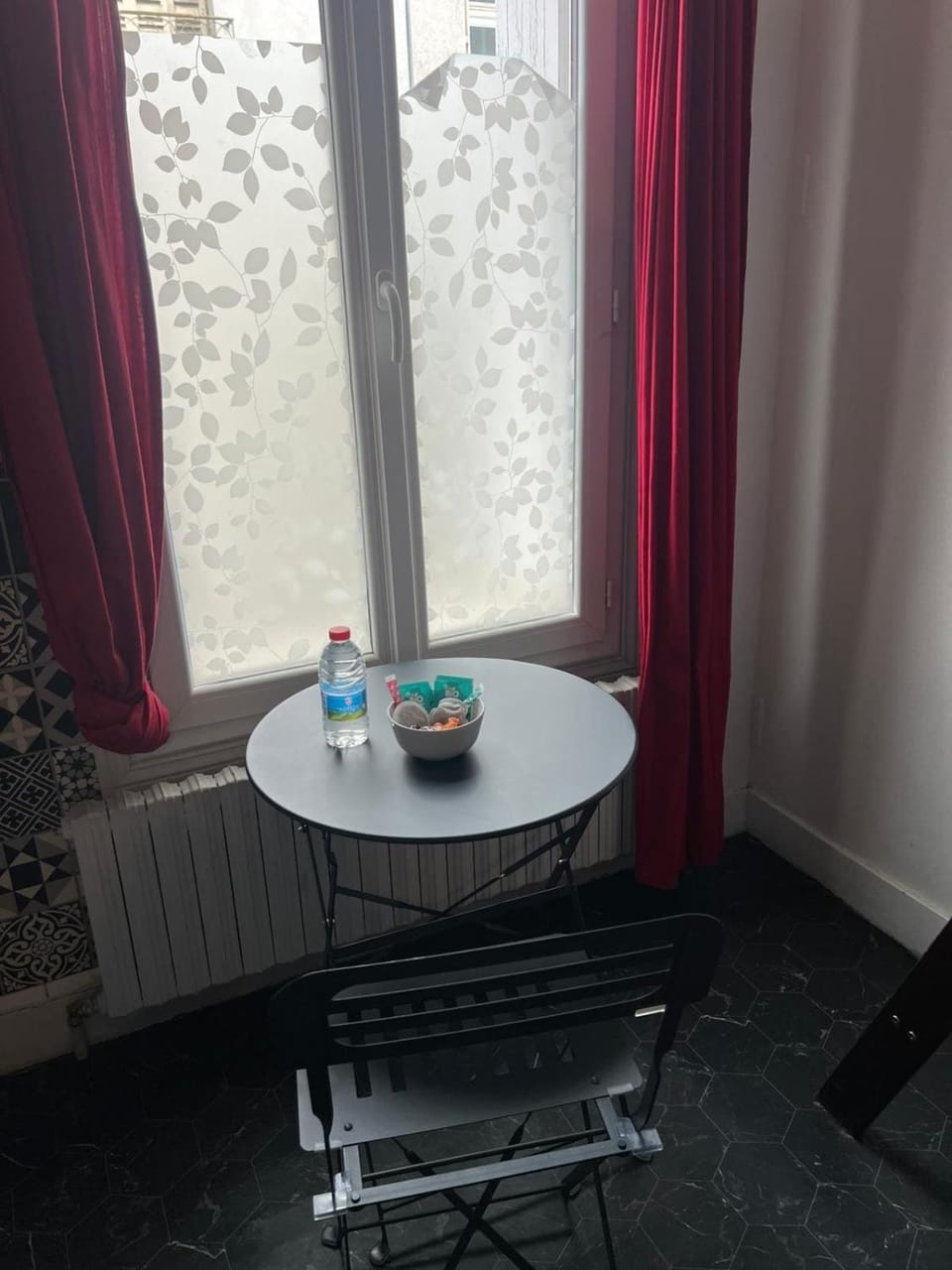 Studette 350m from Train Station Apartment in Tours