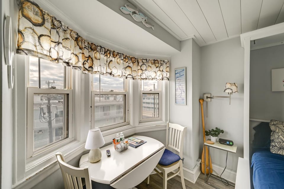 Prime Walkable Location! 2-Unit Ocean City Getaway Apartment in Ocean City