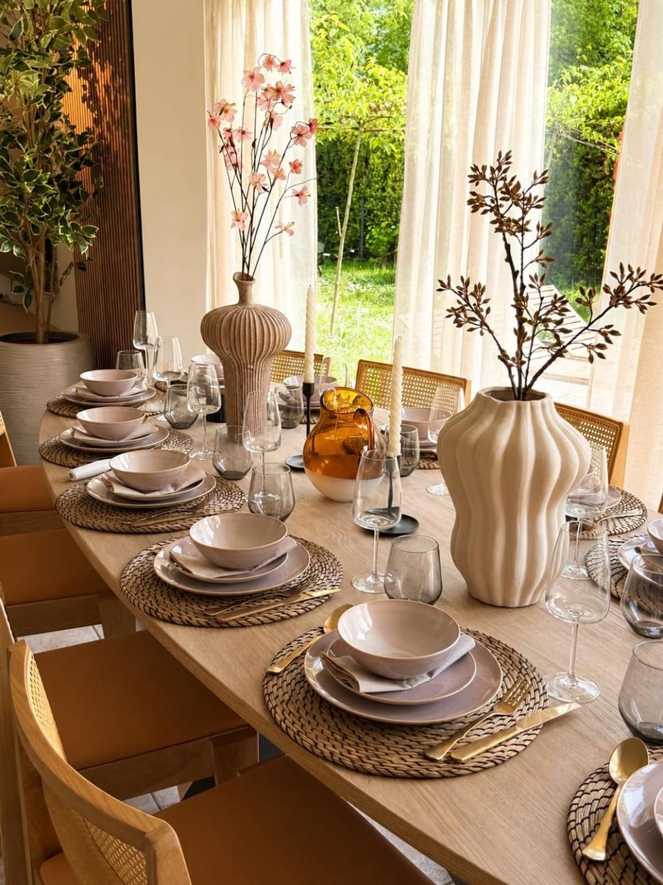 Luxury Villa for 12 Jacuzzi Outdoor lounge & BBQ Villa in Zeewolde
