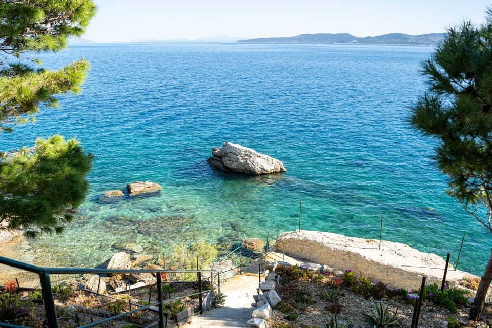 Villa Bonaca - Entire Private Beachfront Villa Villa in Split-Dalmatia County