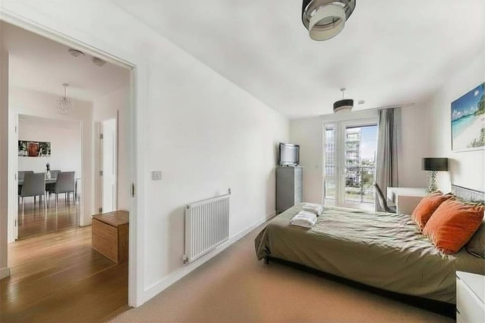 Long term Skyline Living - Stylish 2 Bed 2 Bath in London Apartment in London