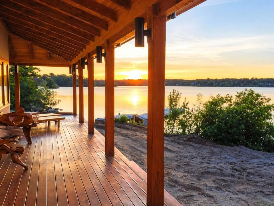 Panoramic Bali-Style Retreat on Wequaquet Lake House in Centerville