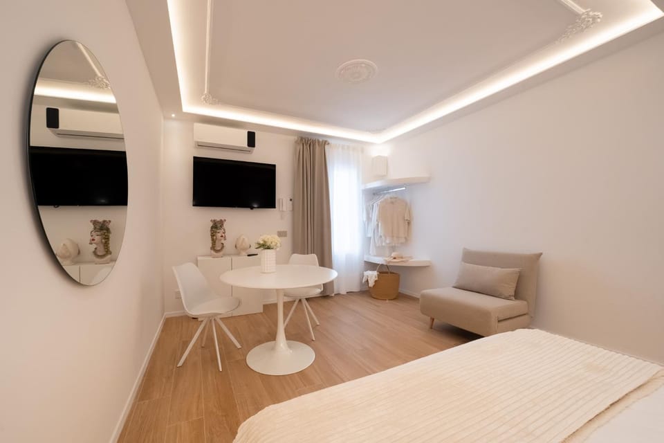 TV and multimedia, wardrobe, air conditioner