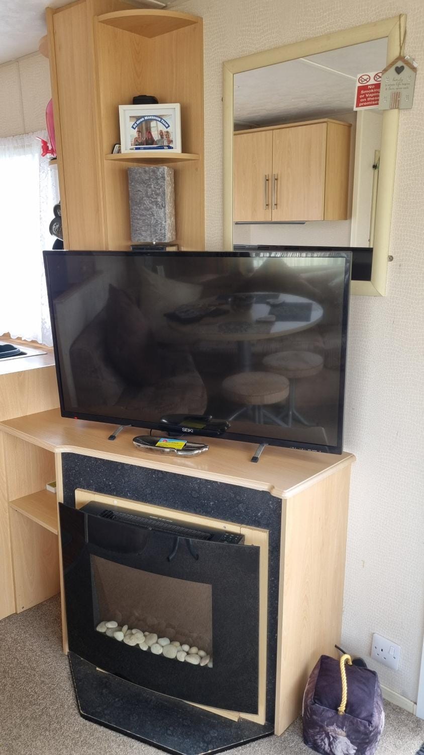 Golden sands 326 3 bedroomed caravan House in Ingoldmells
