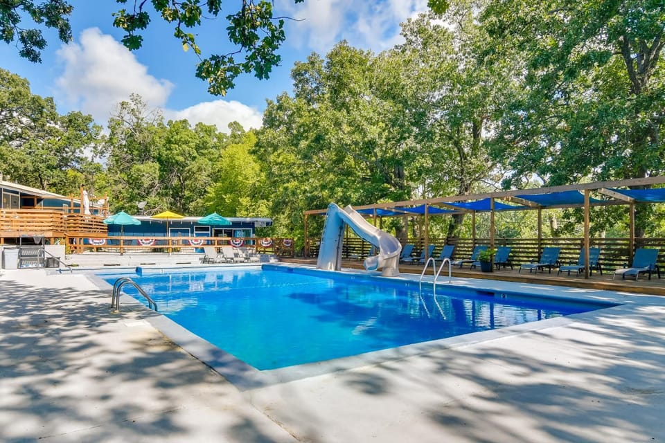 Table Rock Lake Access! Modern Water-View Retreat House in Kimberling City