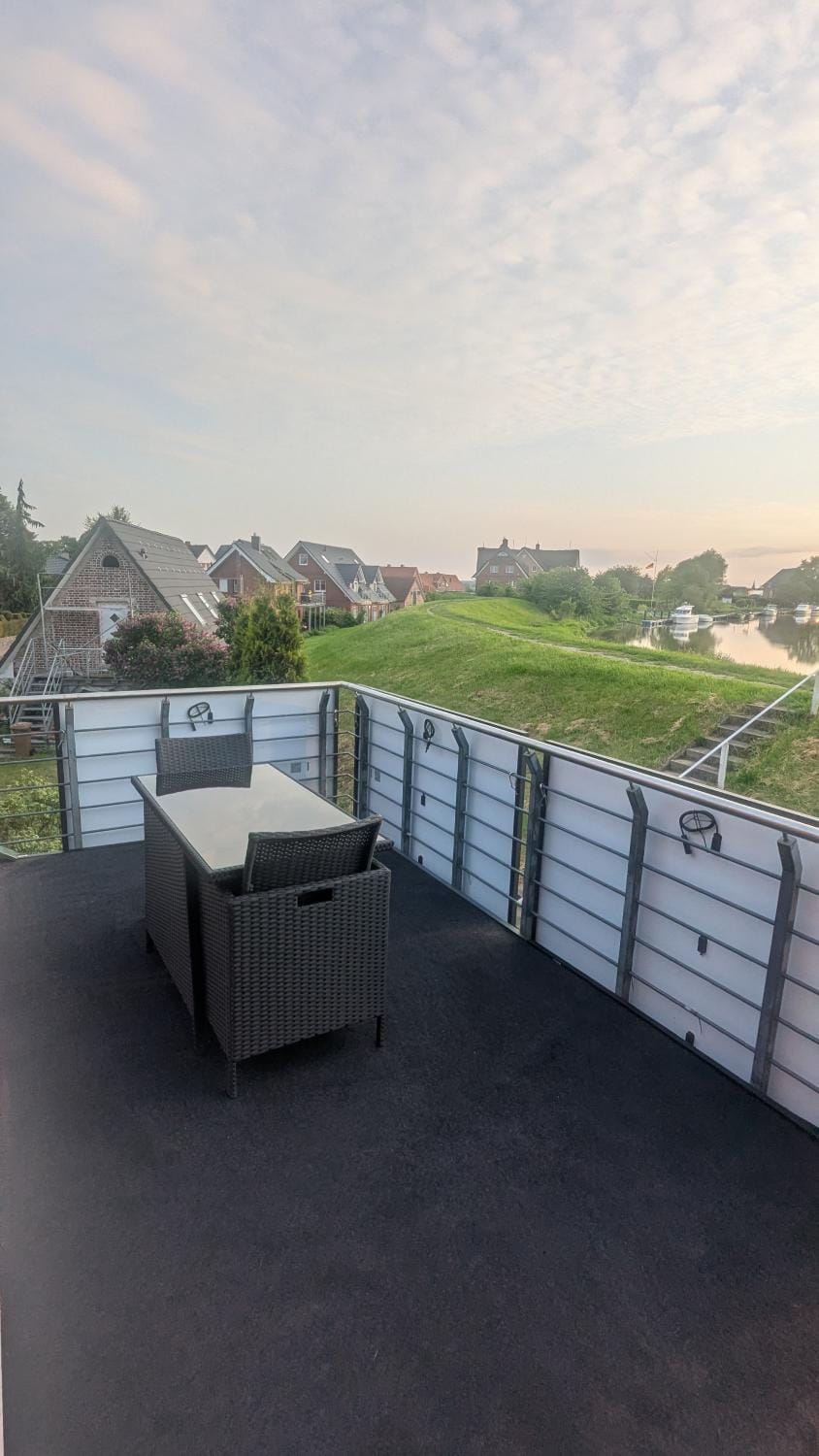 Lühe-River Sunset Apartment in Lower Saxony, Germany