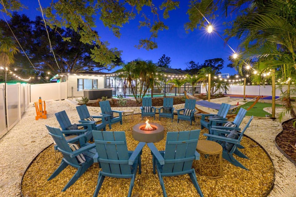 Manatee Haven Pool Games Hot Tub Firepit House in Bradenton