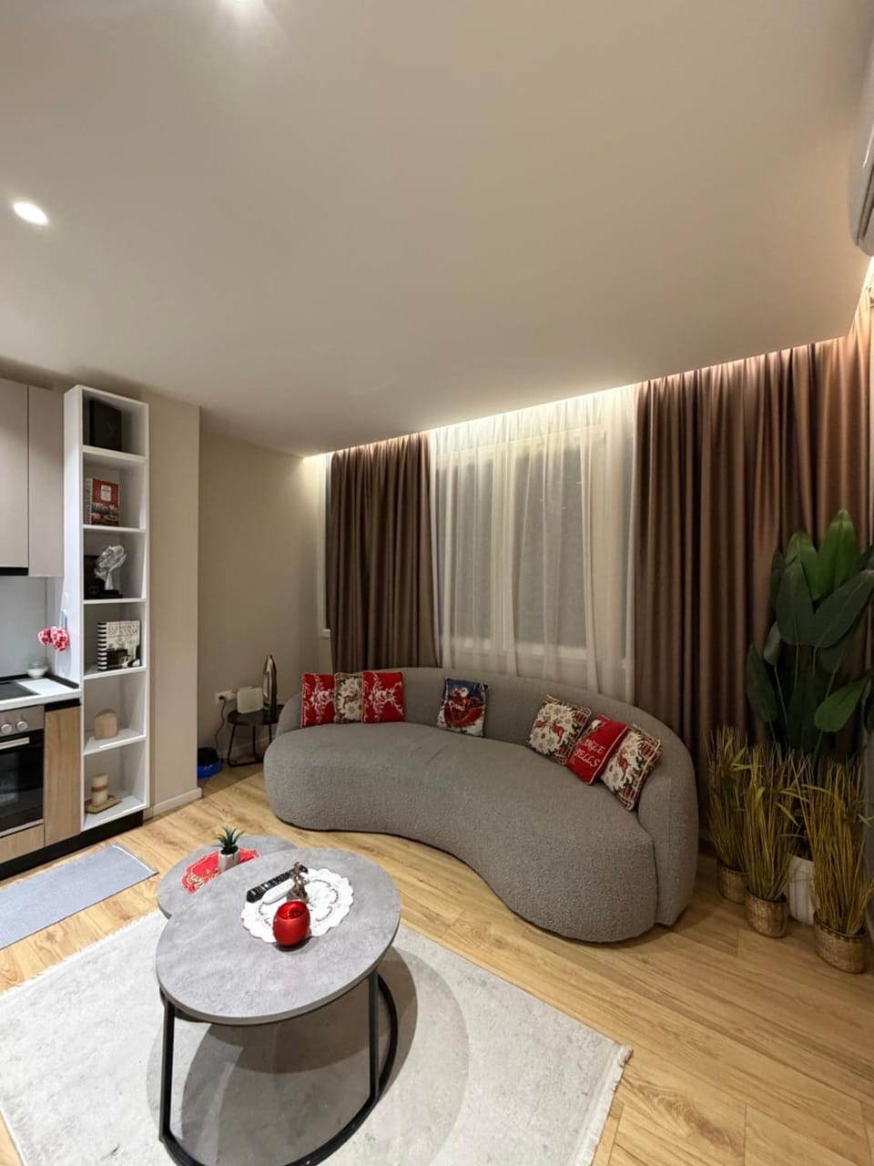 Luxury Apartment 9 near Square 21 Apartment in Tirana