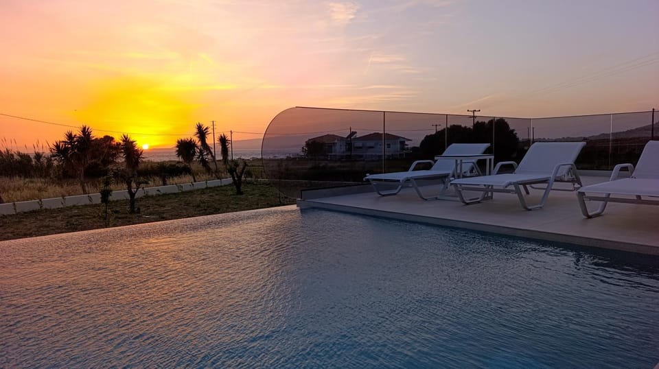 Natural landscape, Pool view, Sunset