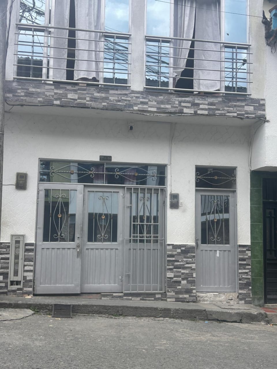 Property building, Facade/entrance