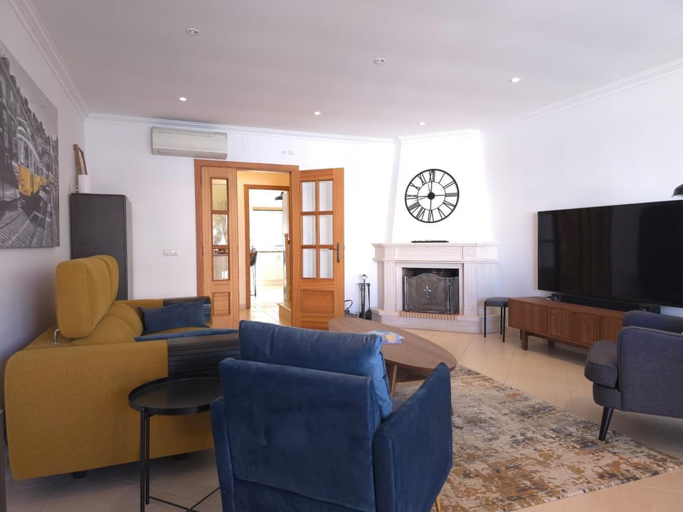 Living room, fireplace