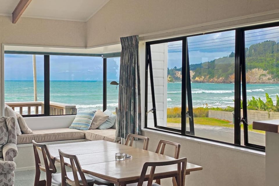Dining area, Beach, Sea view