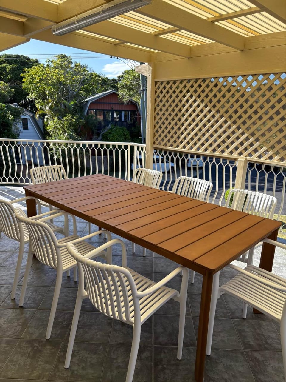 Top Deck Apartment in Middle Arm