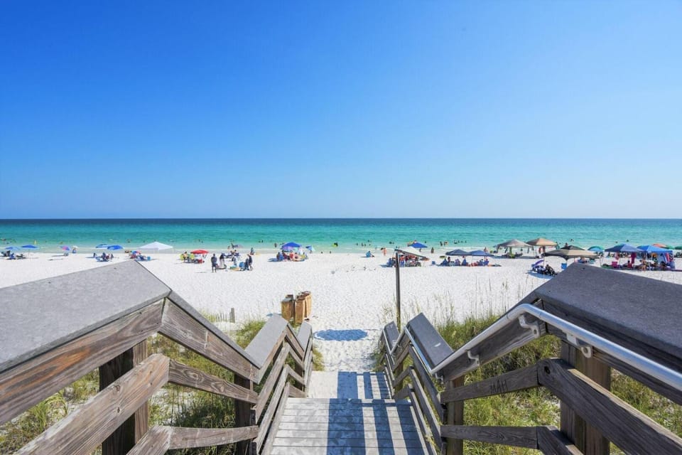 Driftwood Townhomes #4- Acres Away House in Miramar Beach