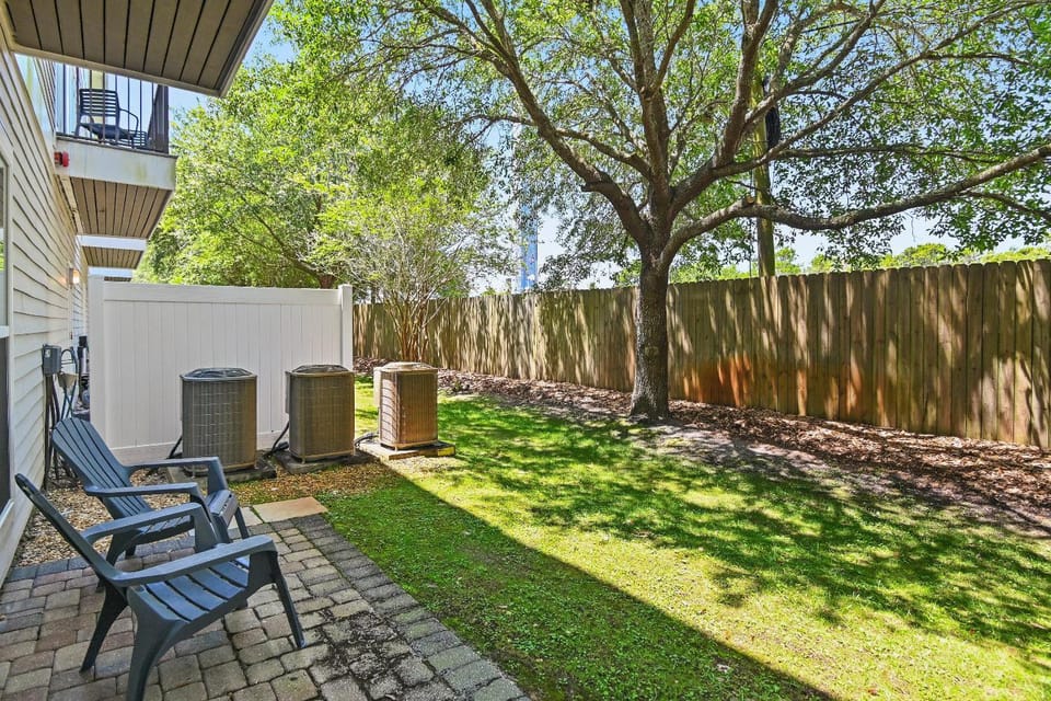 Driftwood Townhomes #4- Acres Away House in Miramar Beach