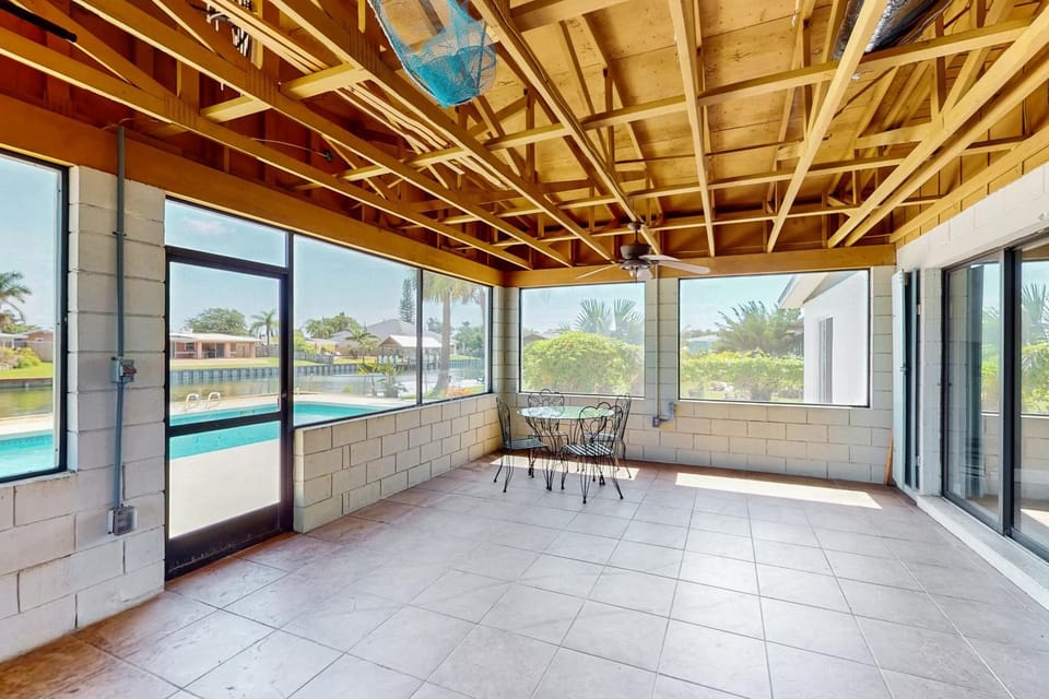 Patio, Day, View (from property/room), Dining area, Pool view, River view, Swimming pool