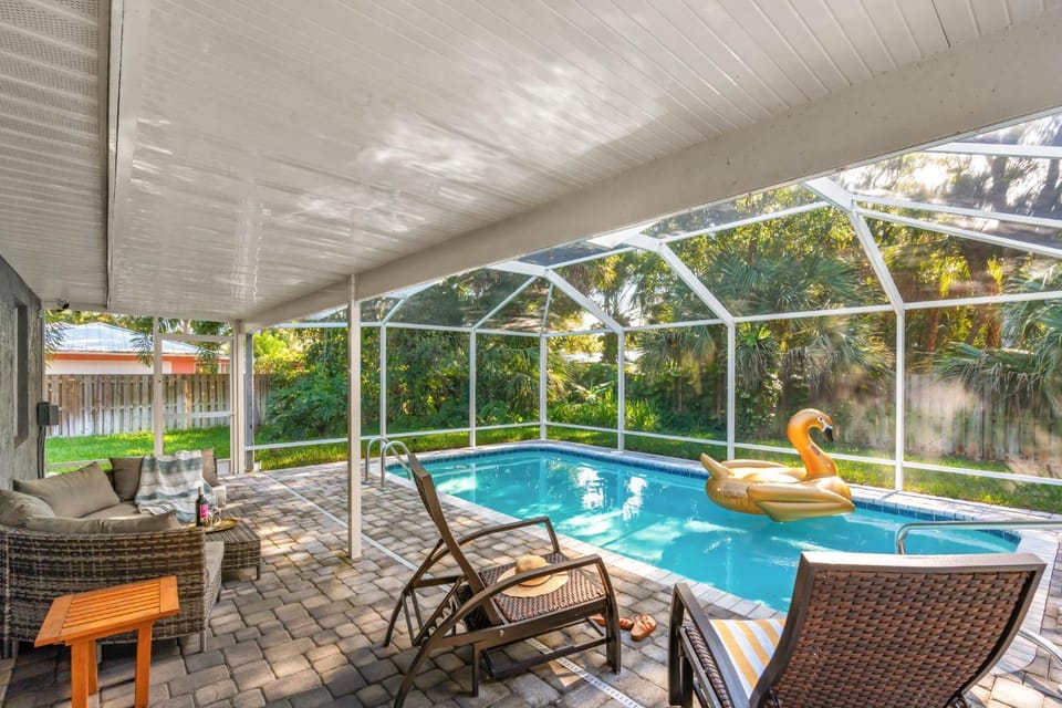 Patio, Day, Garden, Pool view, Swimming pool, Swimming pool, sunbed