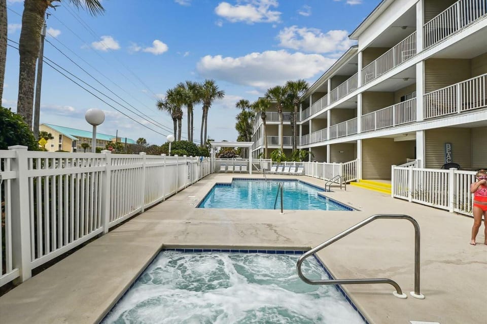 Grand Caribbean East 112- Crystal Blu House in Destin