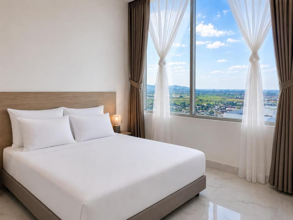 Bed, Natural landscape, View (from property/room), Balcony/Terrace, Photo of the whole room, Bedroom