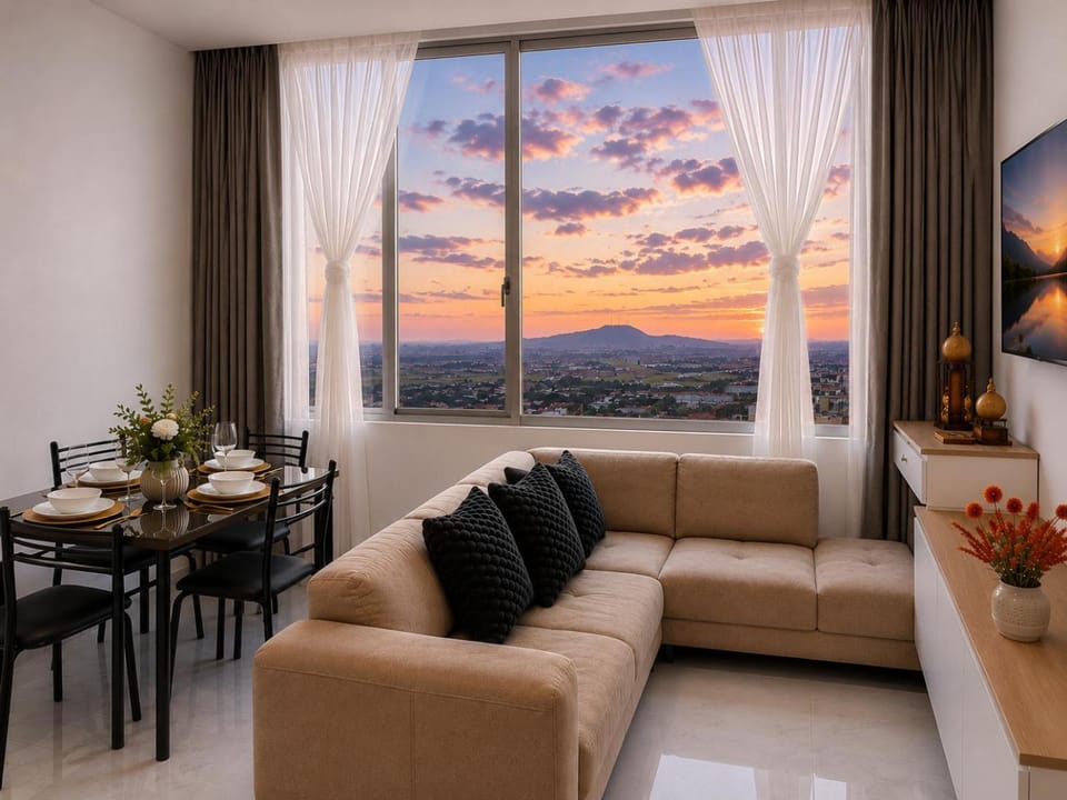 Natural landscape, TV and multimedia, Living room, Decorative detail, Seating area, Sunset