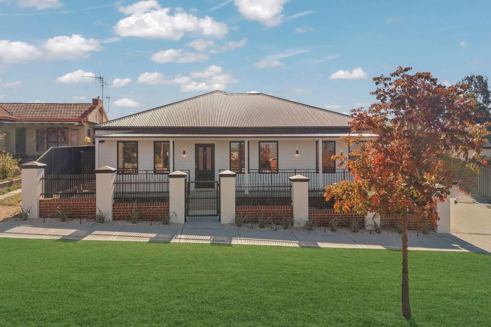 Stylish & New 2 Bed & 2 Bath Apartment Villa in Bathurst