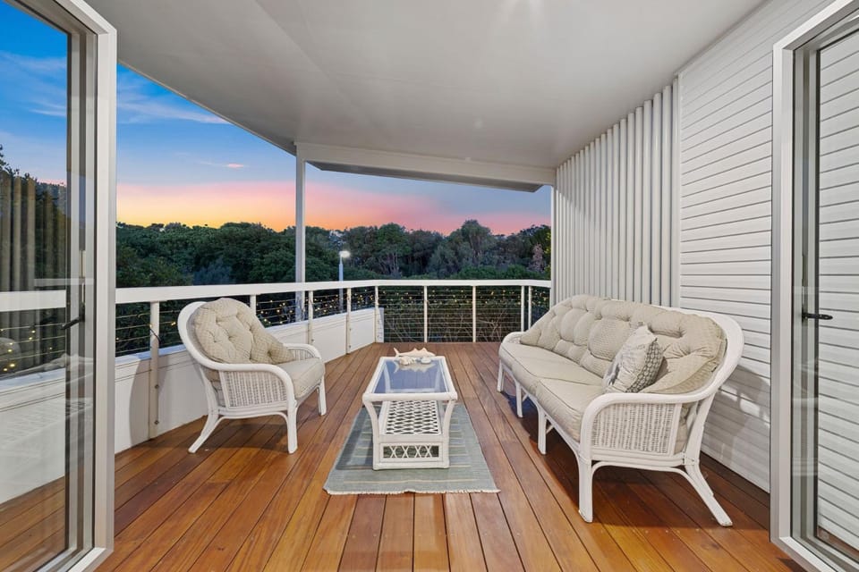 The Boat House- Casuarina Beachfront Home House in Tweed Heads