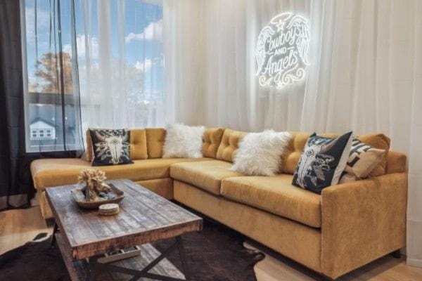 Cowboys and Angels - Sky Deck and Parking - East Nashville Apartment in East Nashville
