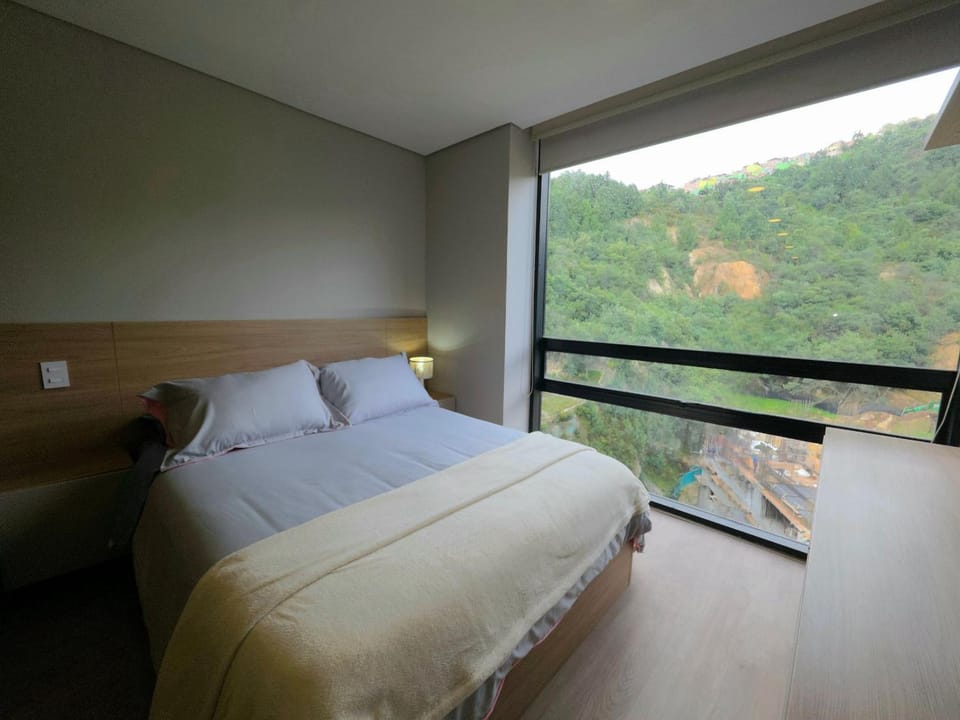 Piso 15 Vista Natural | Coworking, Gym, Usaquén Apartment in Bogota