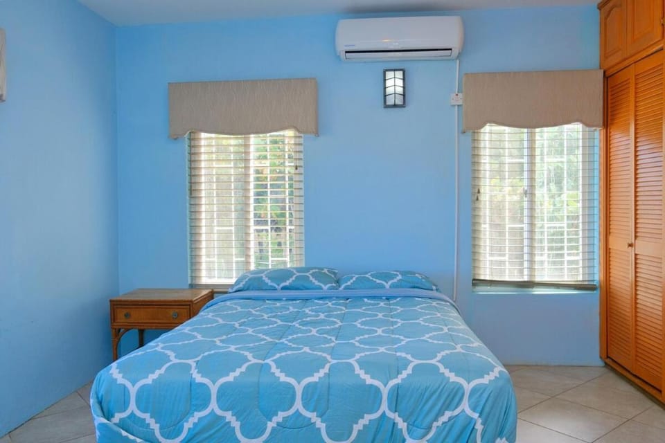 Spacious Ocean Front House With Gated Entrance Villa in Lance aux Epines