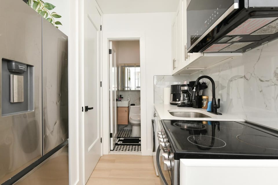 Elegant 2 BR Retreat Near Central Park Apartment in Upper West Side